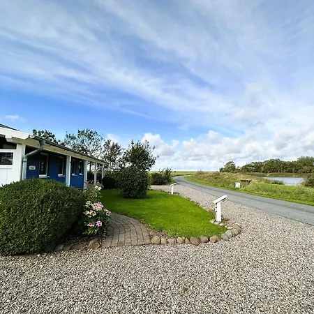 Holiday home Deichblick