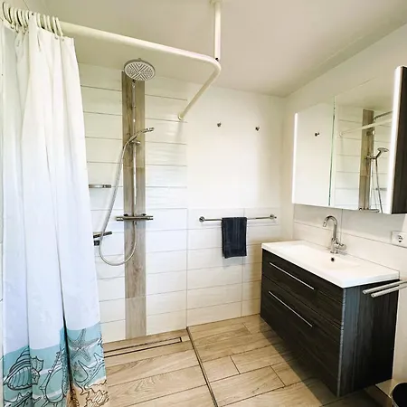 Holiday home Deichblick Emmelsbull-Horsbull